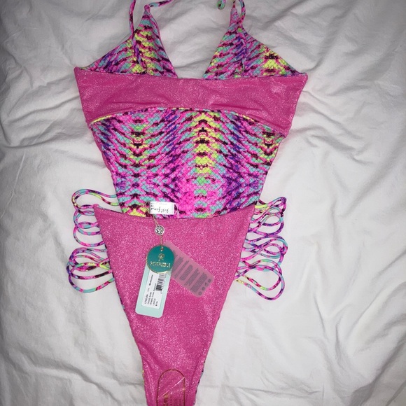 LULI FAMA MIAMI NWT - Picture 8 of 8